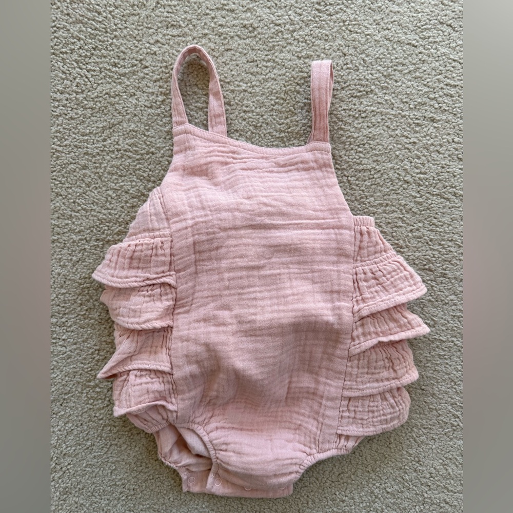 Angel Dear Muslin Ruffle Romper Sunsuit Blush Pink 12-18 Months Girl